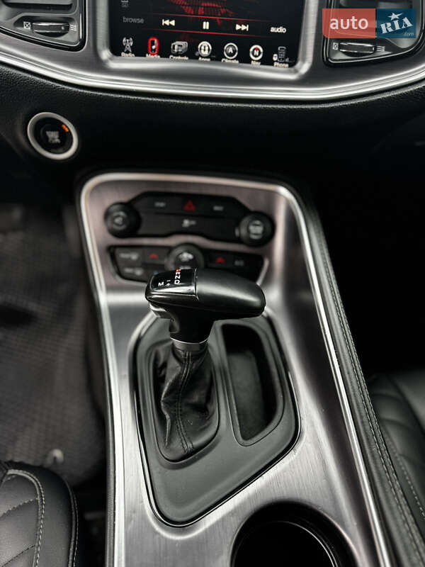 Купе Dodge Challenger 2015 в Києві фото 16 Купе Dodge Challenger 2015 в Києві