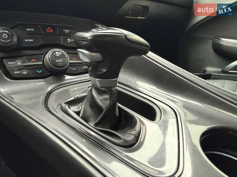 Купе Dodge Challenger 2018 в Дніпрі