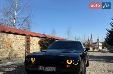 Купе Dodge Challenger 2017 в Чернівцях