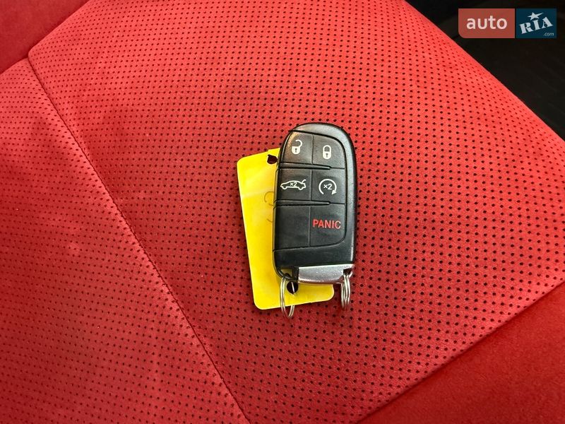 Купе Dodge Challenger 2017 в Киеве