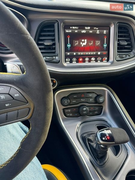 Купе Dodge Challenger 2021 в Львове