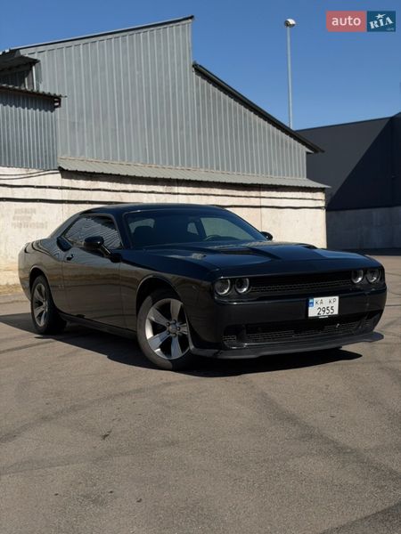 Купе Dodge Challenger 2017 в Киеве