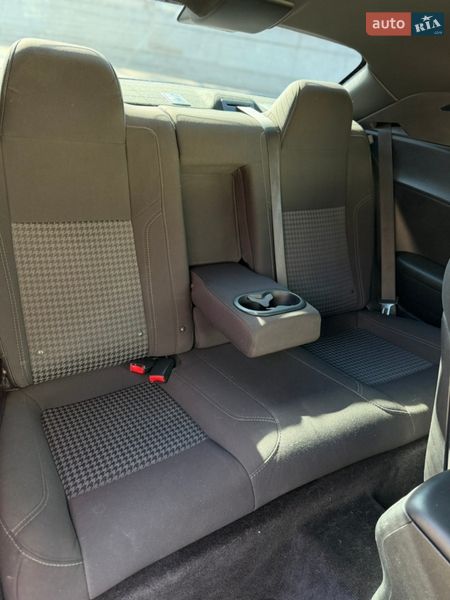 Купе Dodge Challenger 2017 в Киеве