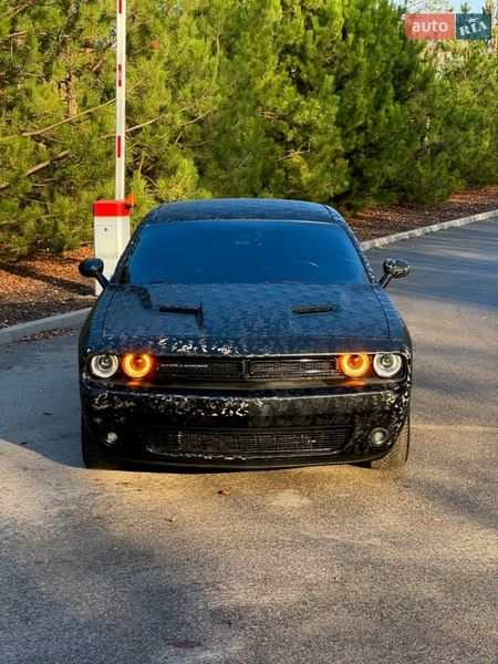 Купе Dodge Challenger 2014 в Дніпрі