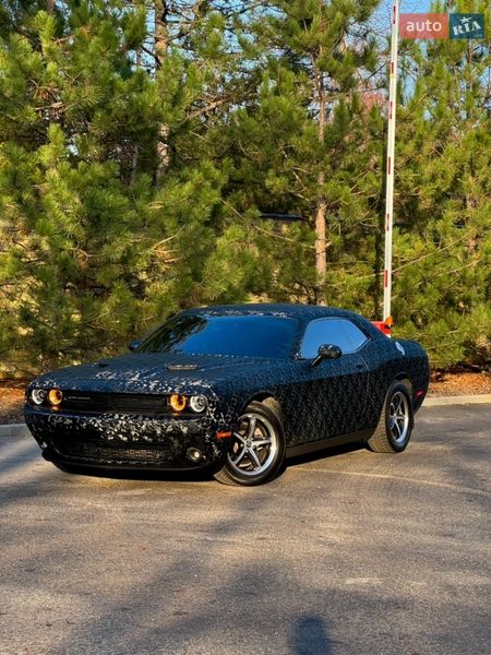 Купе Dodge Challenger 2014 в Дніпрі