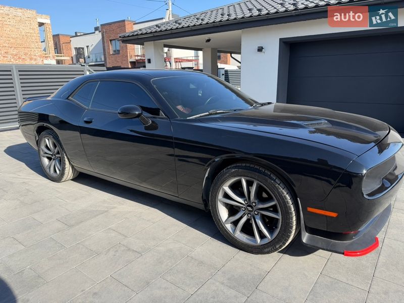 Купе Dodge Challenger 2017 в Ивано-Франковске
