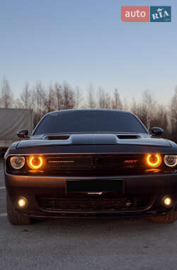 Купе Dodge Challenger 2017 в Киеве фото 2 Купе Dodge Challenger 2017 в Киеве