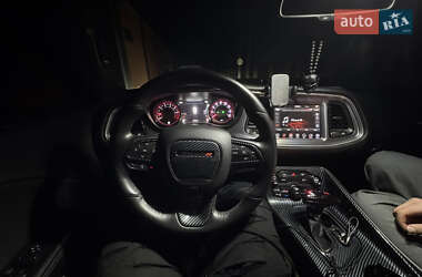 Купе Dodge Challenger 2017 в Киеве фото 10 Купе Dodge Challenger 2017 в Киеве