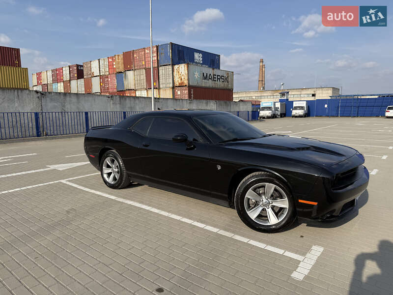 Купе Dodge Challenger 2019 в Тернополі