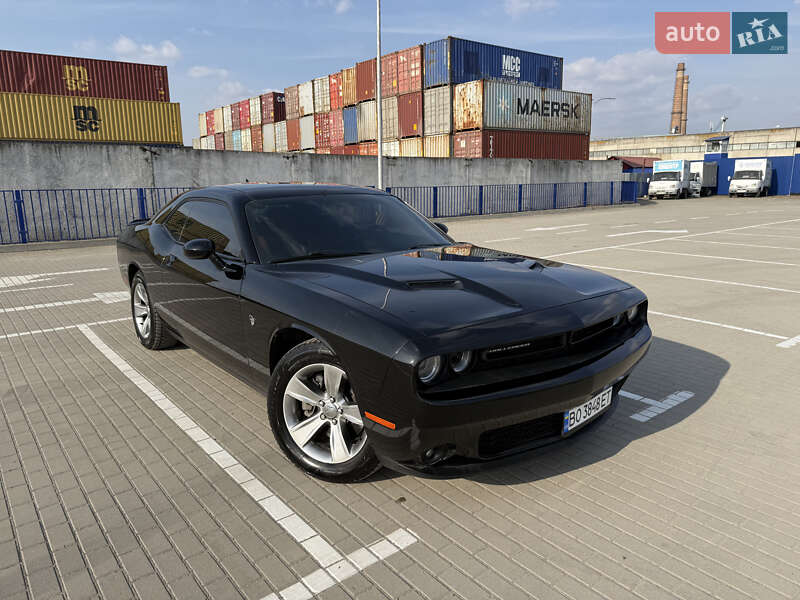 Купе Dodge Challenger 2019 в Тернополі