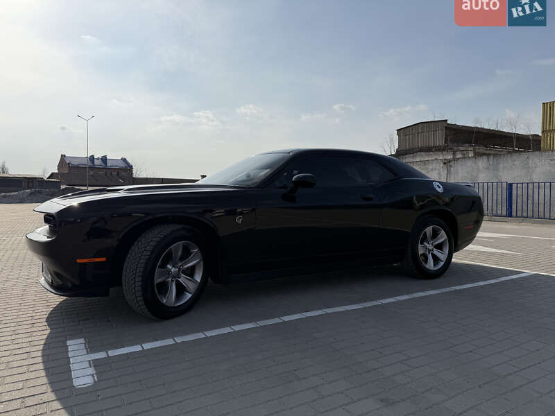 Купе Dodge Challenger 2019 в Тернополі