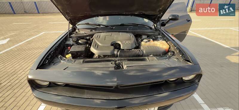 Купе Dodge Challenger 2019 в Тернополі