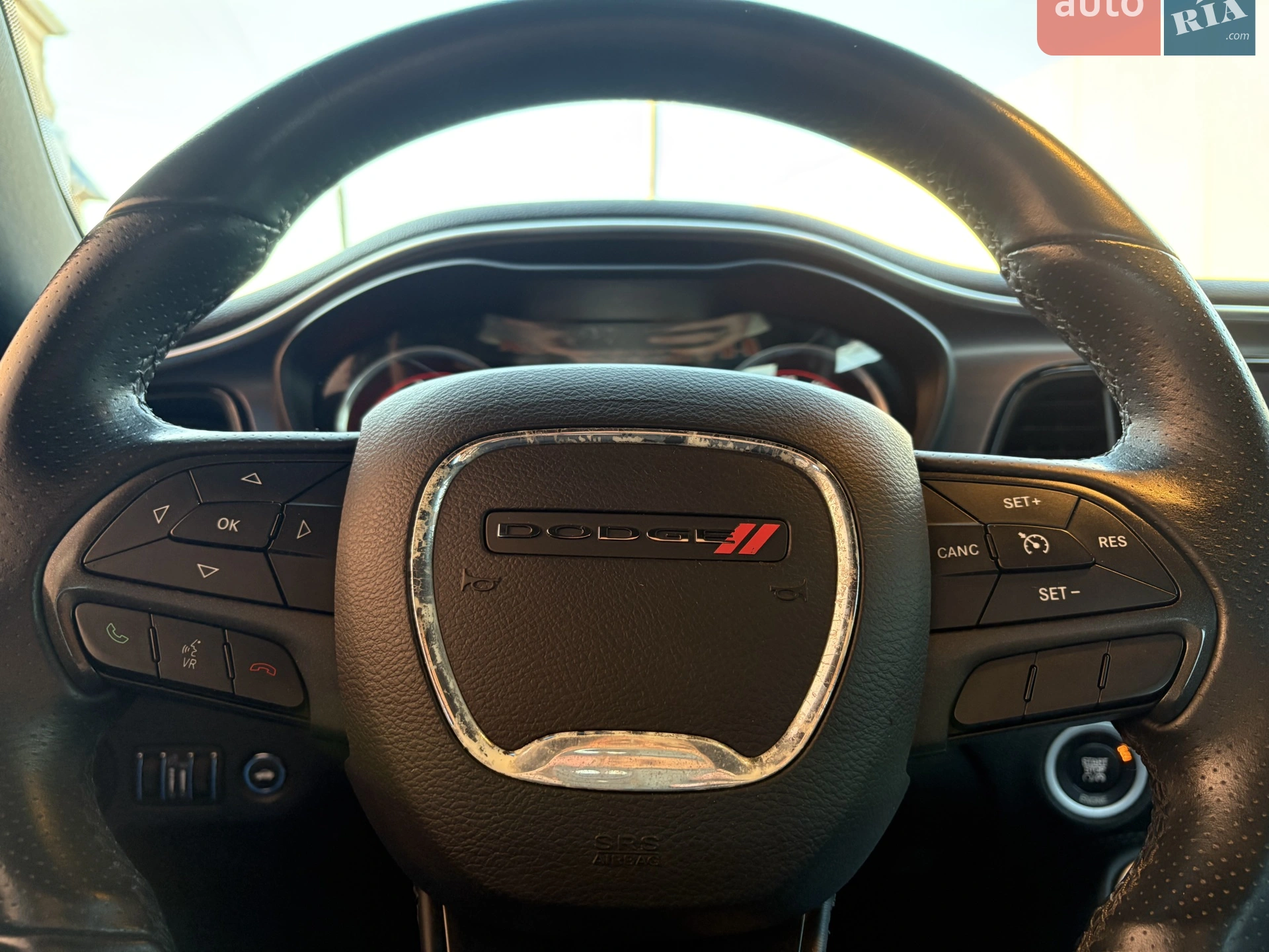 2017 Dodge Challenger - мініатюра 17