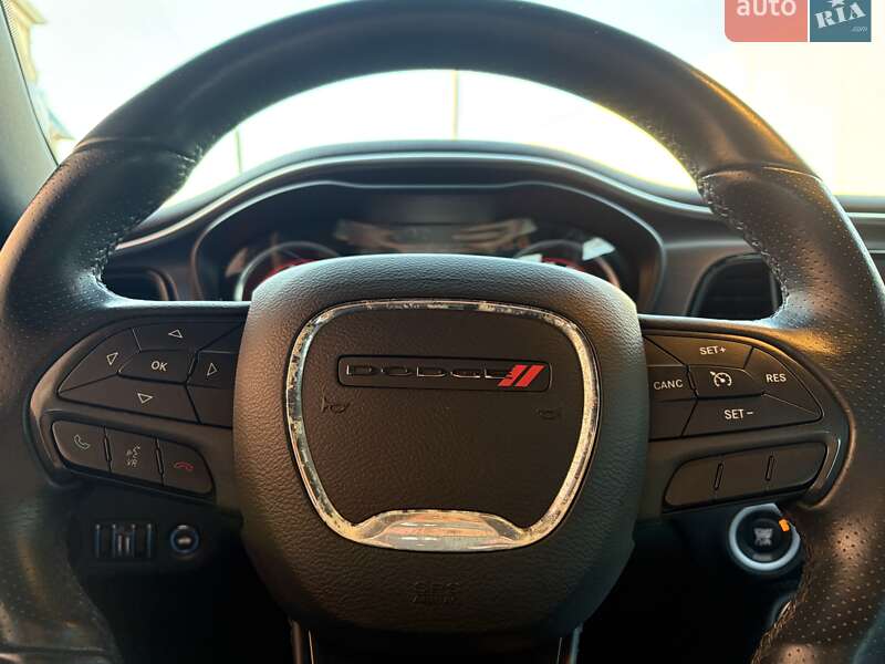 Купе Dodge Challenger 2017 в Киеве