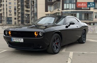Купе Dodge Challenger 2015 в Киеве