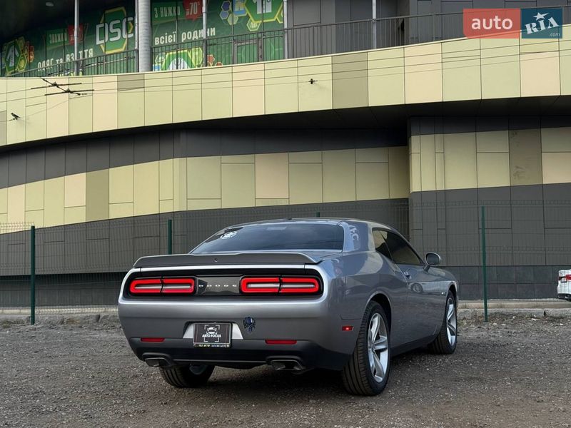 Купе Dodge Challenger 2018 в Києві фото 8 Купе Dodge Challenger 2018 в Києві