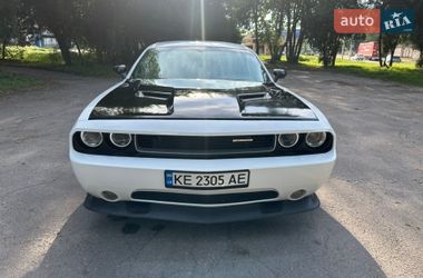 Купе Dodge Challenger 2011 в Каменском