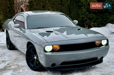 Купе Dodge Challenger 2013 в Івано-Франківську