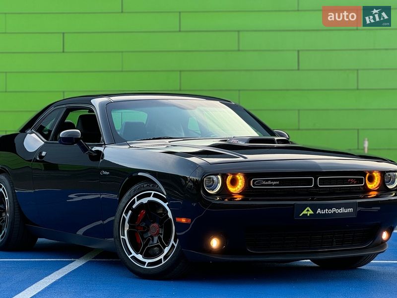Купе Dodge Challenger 2018 в Киеве