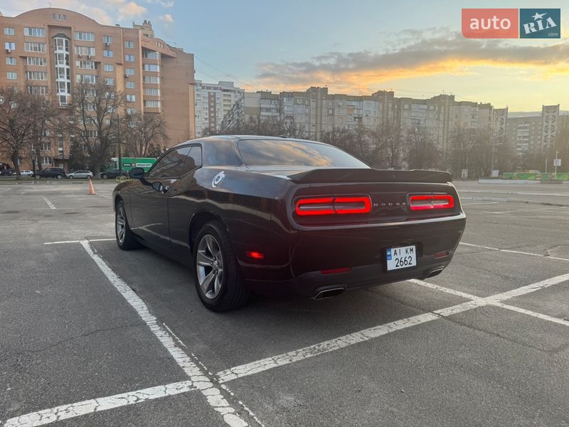 Купе Dodge Challenger 2019 в Броварах