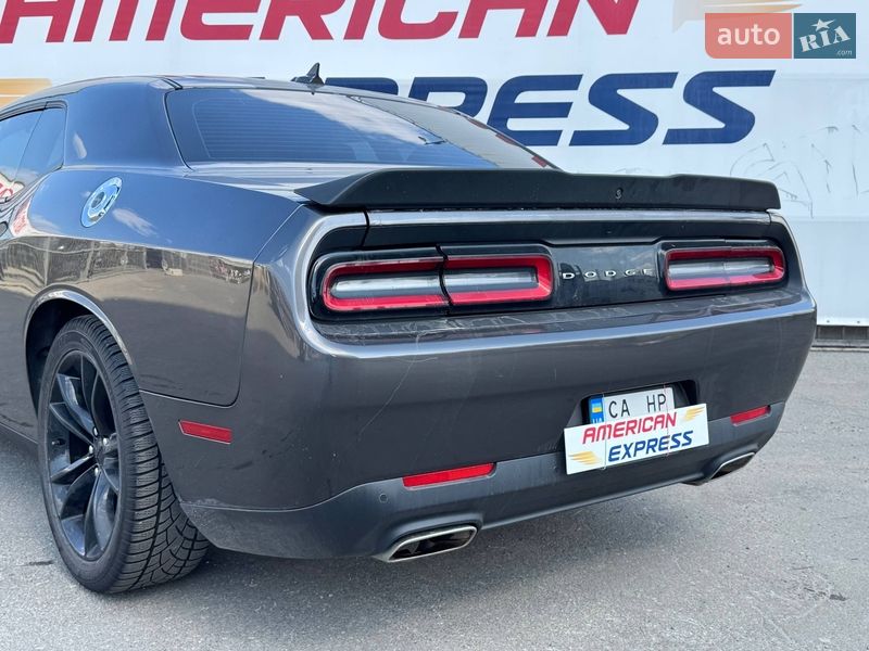 Купе Dodge Challenger 2016 в Киеве фото 6 Купе Dodge Challenger 2016 в Киеве