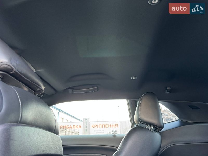 Купе Dodge Challenger 2016 в Киеве фото 29 Купе Dodge Challenger 2016 в Киеве