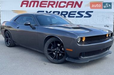 Купе Dodge Challenger 2016 в Києві