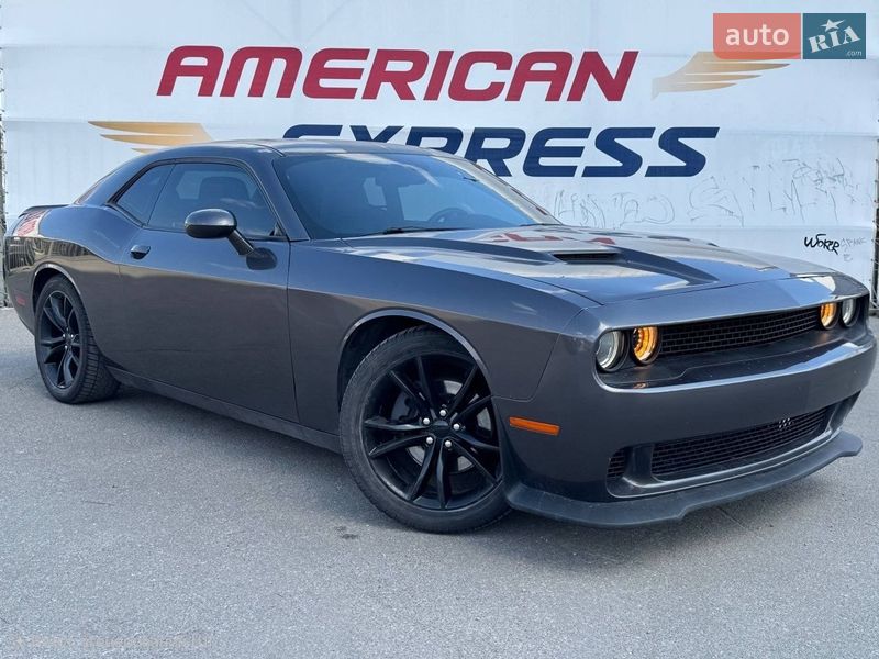 Купе Dodge Challenger 2016 в Киеве фото Купе Dodge Challenger 2016 в Киеве