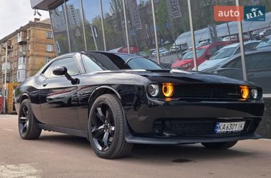 Купе Dodge Challenger 2017 в Києві