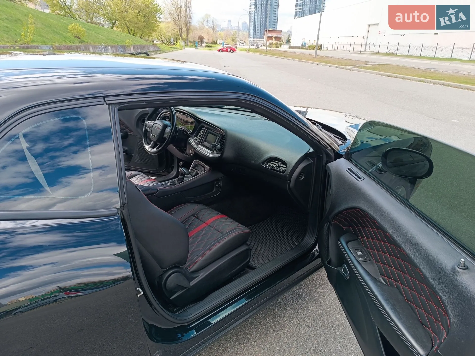 2017 Dodge Challenger - мініатюра 21