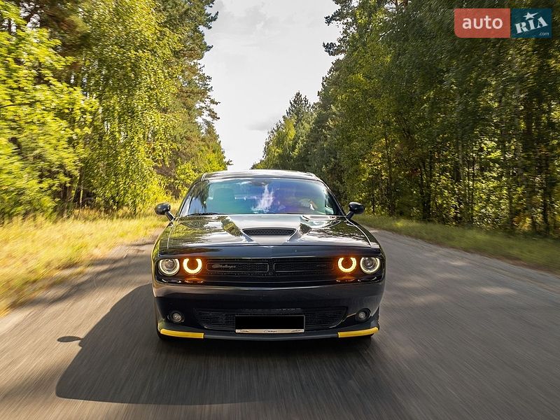 Dodge Challenger 2020