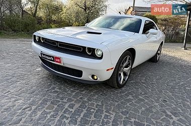 Купе Dodge Challenger 2016 в Києві
