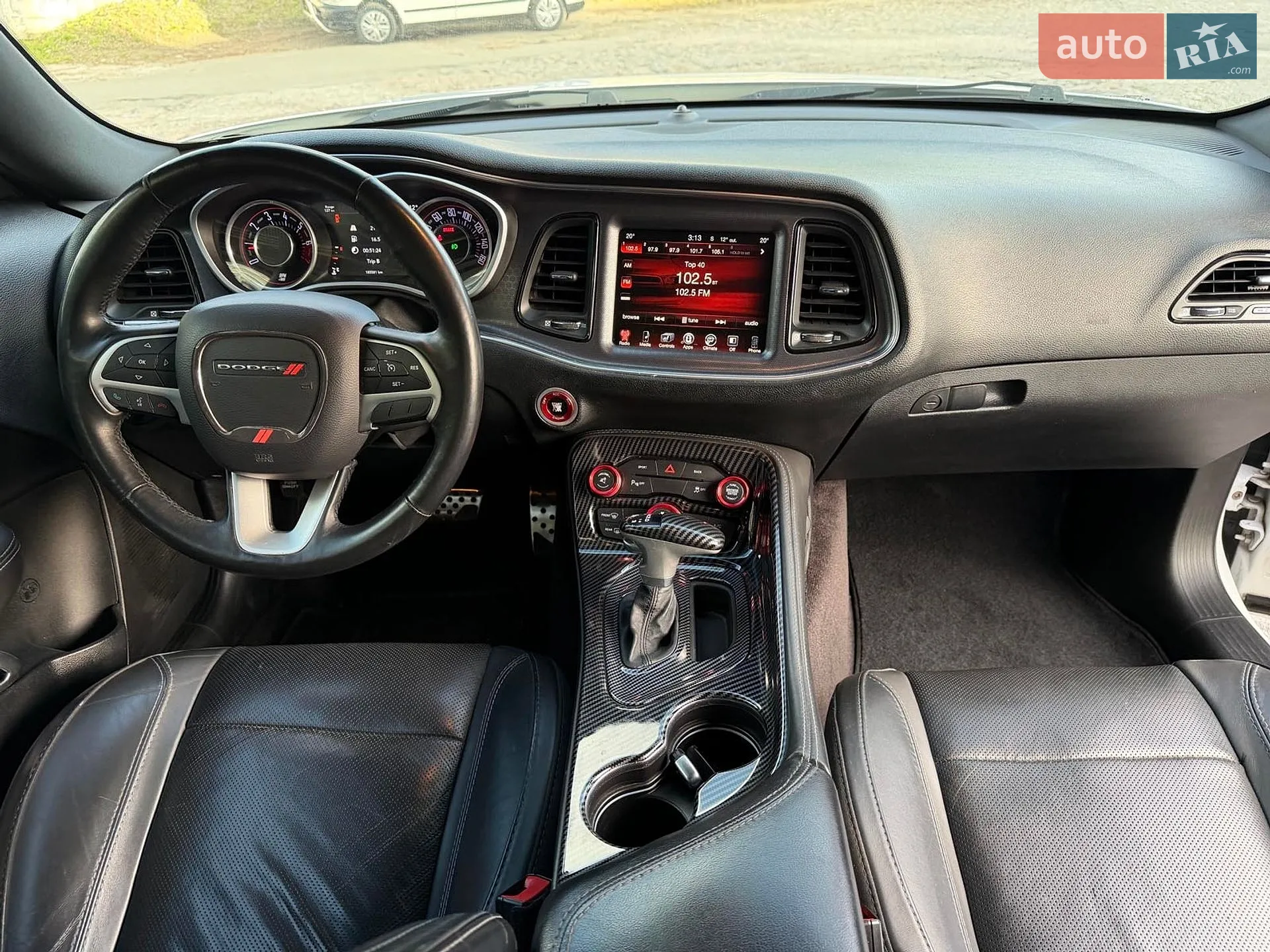 2016 Dodge Challenger - мініатюра 24