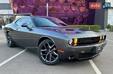 Купе Dodge Challenger 2019 в Києві