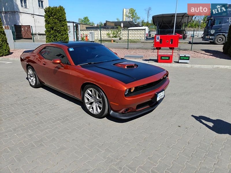 Купе Dodge Challenger 2020 в Киеве