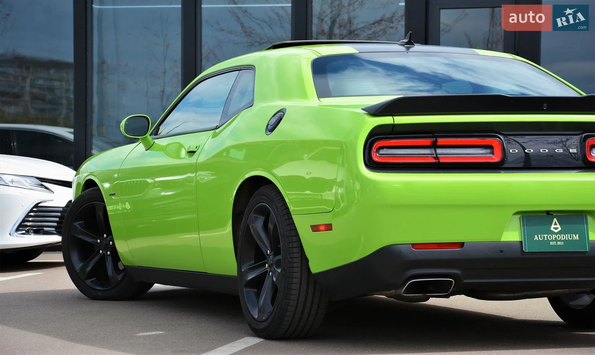 2015 Dodge Challenger - мініатюра 14