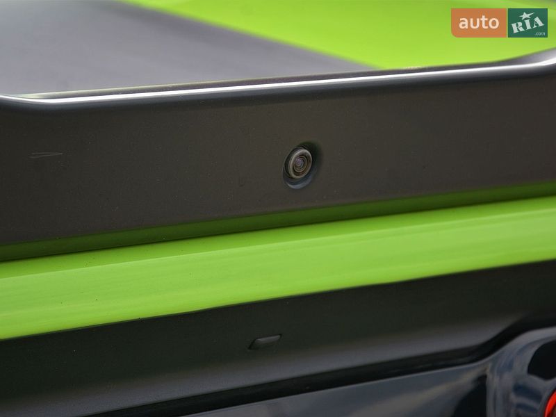 Купе Dodge Challenger 2015 в Киеве