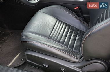 Купе Dodge Challenger 2015 в Киеве