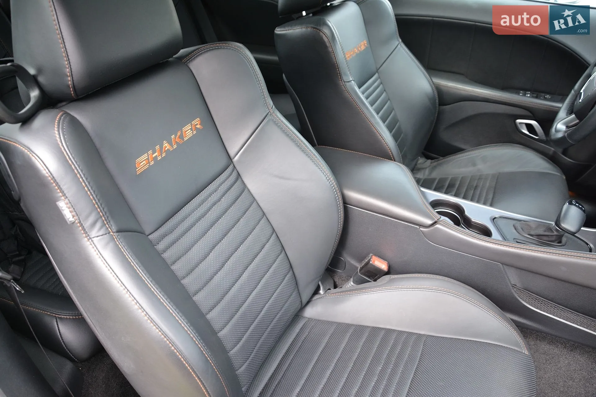 2015 Dodge Challenger - мініатюра 48