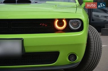 Купе Dodge Challenger 2015 в Киеве
