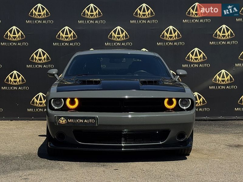 Купе Dodge Challenger 2019 в Киеве