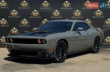 Купе Dodge Challenger 2019 в Киеве
