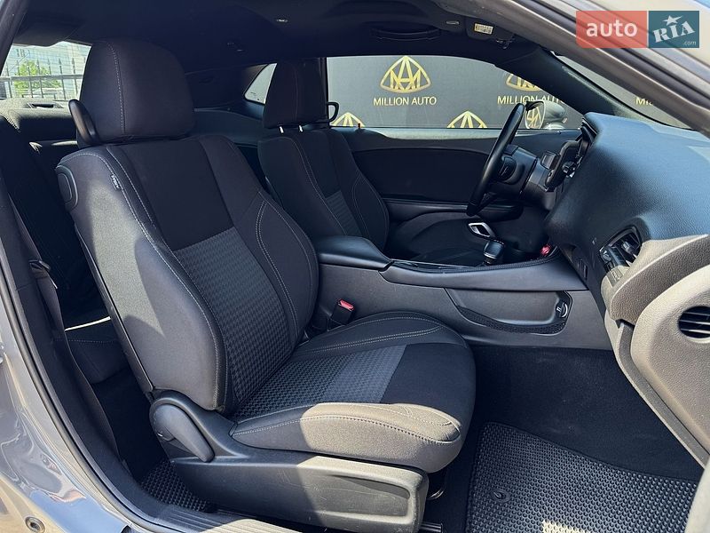 Купе Dodge Challenger 2019 в Киеве