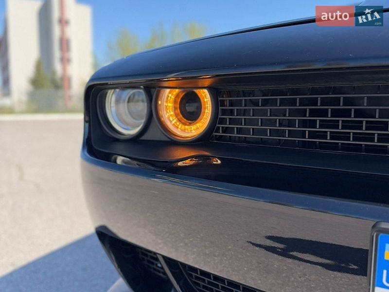 Купе Dodge Challenger 2018 в Харкові