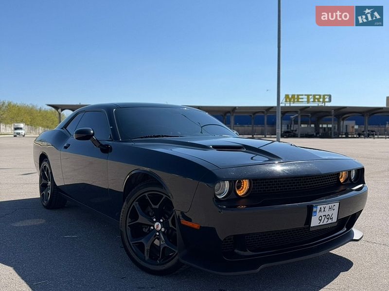 Купе Dodge Challenger 2018 в Харкові