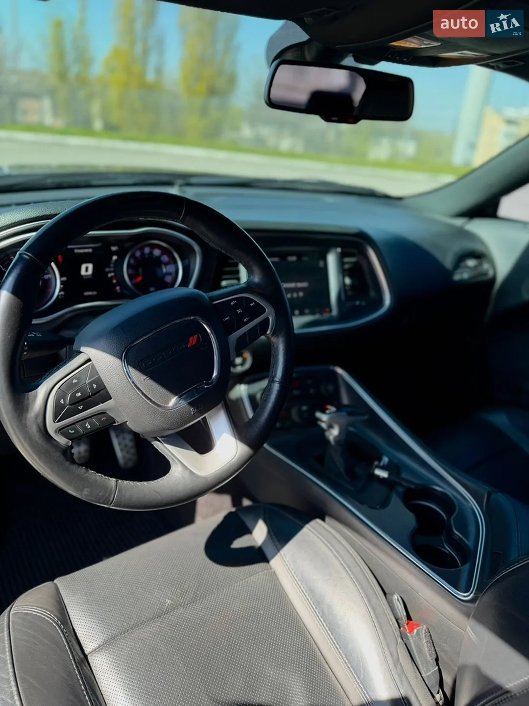 2018 Dodge Challenger - мініатюра 23