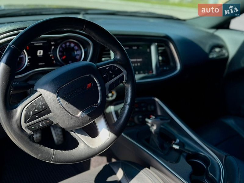Купе Dodge Challenger 2018 в Харкові