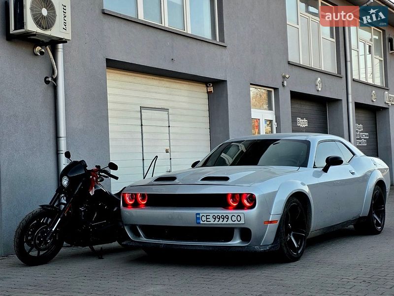 Купе Dodge Challenger 2023 в Черновцах