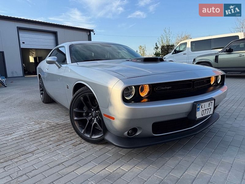 Купе Dodge Challenger 2020 в Киеве