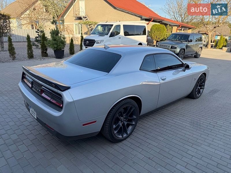 Купе Dodge Challenger 2020 в Киеве